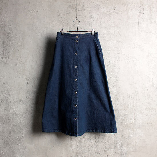 TE CHICHI indigo skirt (28.3inch)
