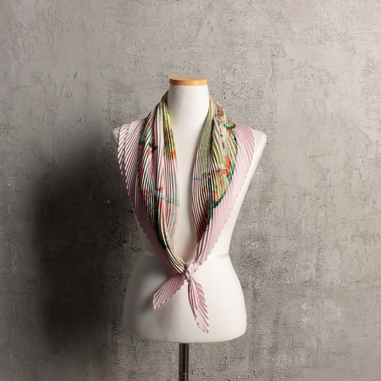 HERMES plisse aloha silk scarf