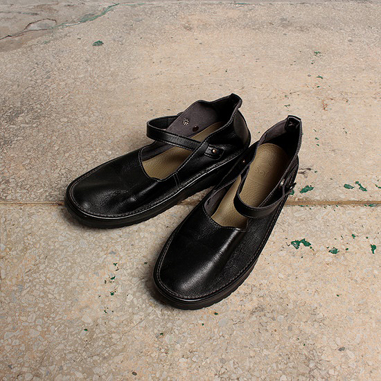 Sofa leather shoes (235mm)