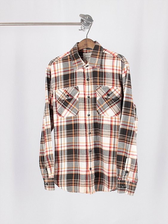 LEVI&#039;S flannel shirts